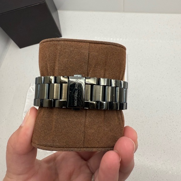 Michael Kors Dark Green Stainless Steel Watch - Picture 4 of 5